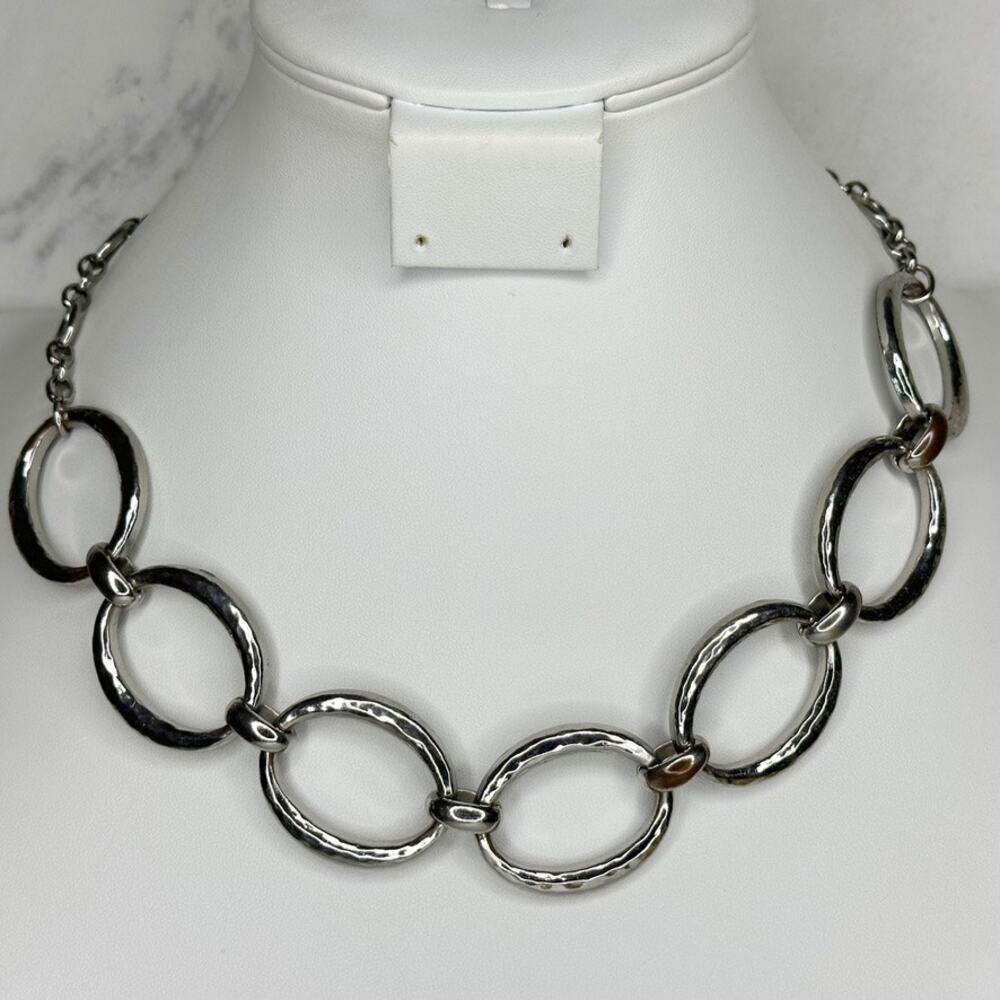 Chico's Hammered Silver Tone Oval Link Necklace ✨
